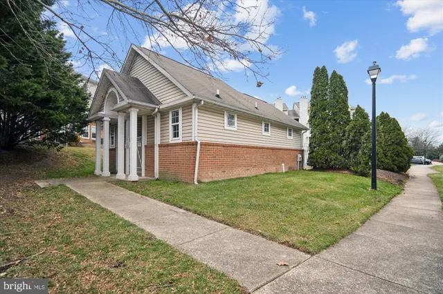 $285,000 | 6215 Sandpiper Court, Unit 101, Elkridge, MD 21075