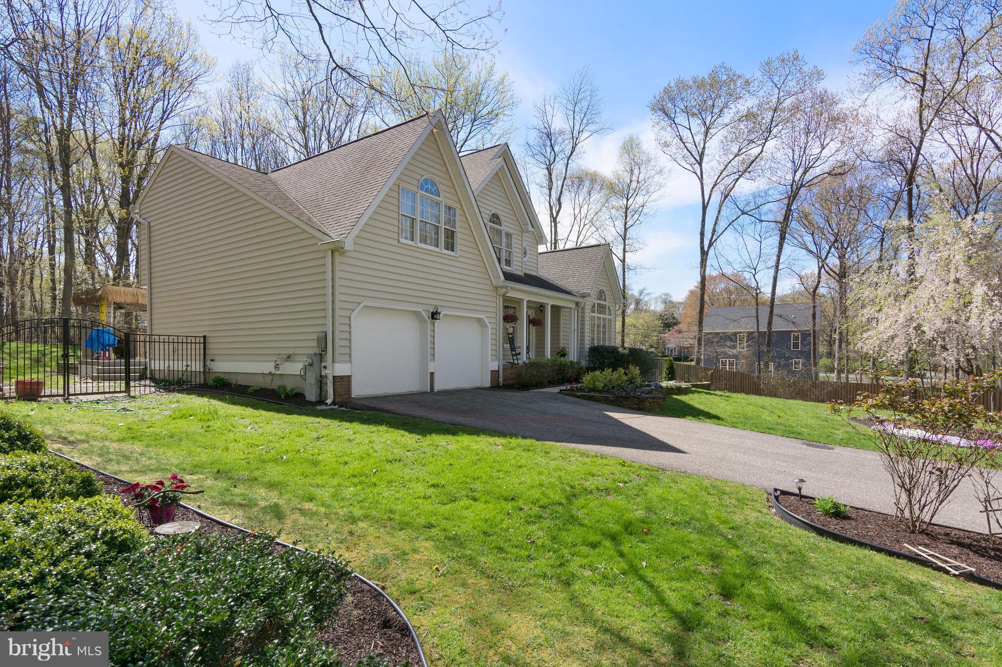1679 Bayside Beach Road Pasadena, MD 21122 - Photo 3 of 29 Exterior (Front)