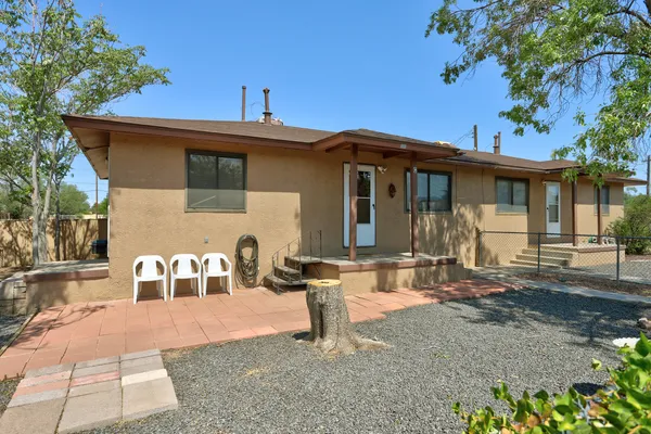 $749,000 | 321 Wayne Road Northwest, Albuquerque, NM 87114