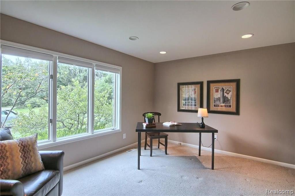 145 Canterbury Road Bloomfield Hills, MI 48304 - Photo 9 of 35