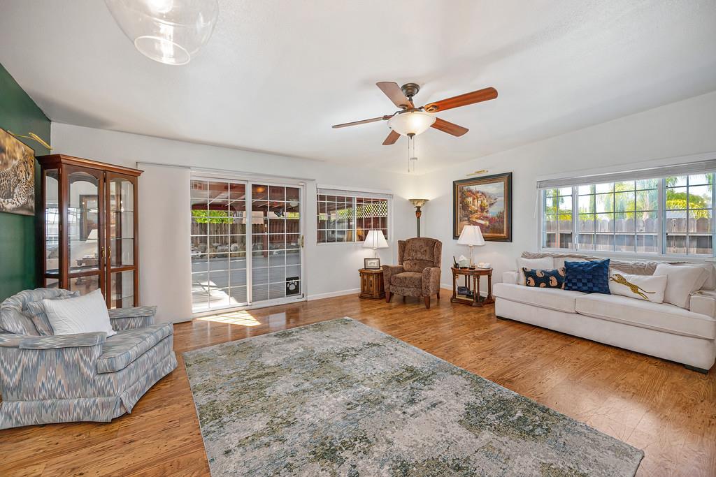 5169 Rabeneck Way Fair Oaks, CA 95628 - Photo 34 of 78 Gallery Image 34