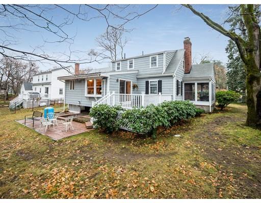 5 Brook Street Wakefield, MA 02180 - Photo 4 of 26