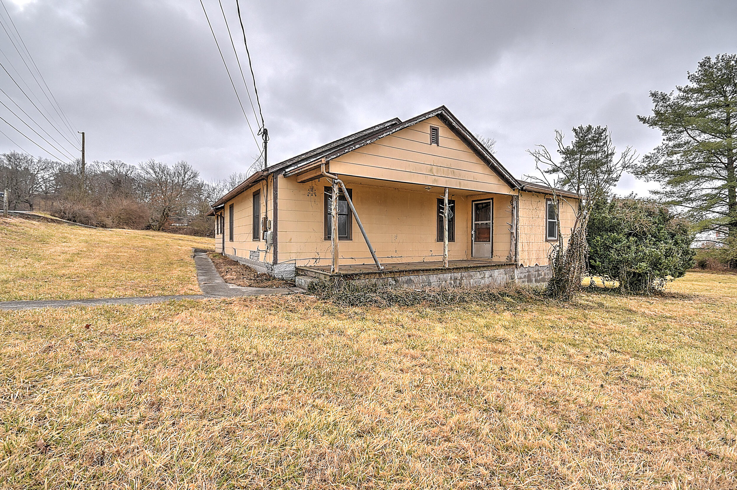 1239 Pendergrass Road Bristol, VA 24201 - Photo 6 of 34 Pendregrass-7