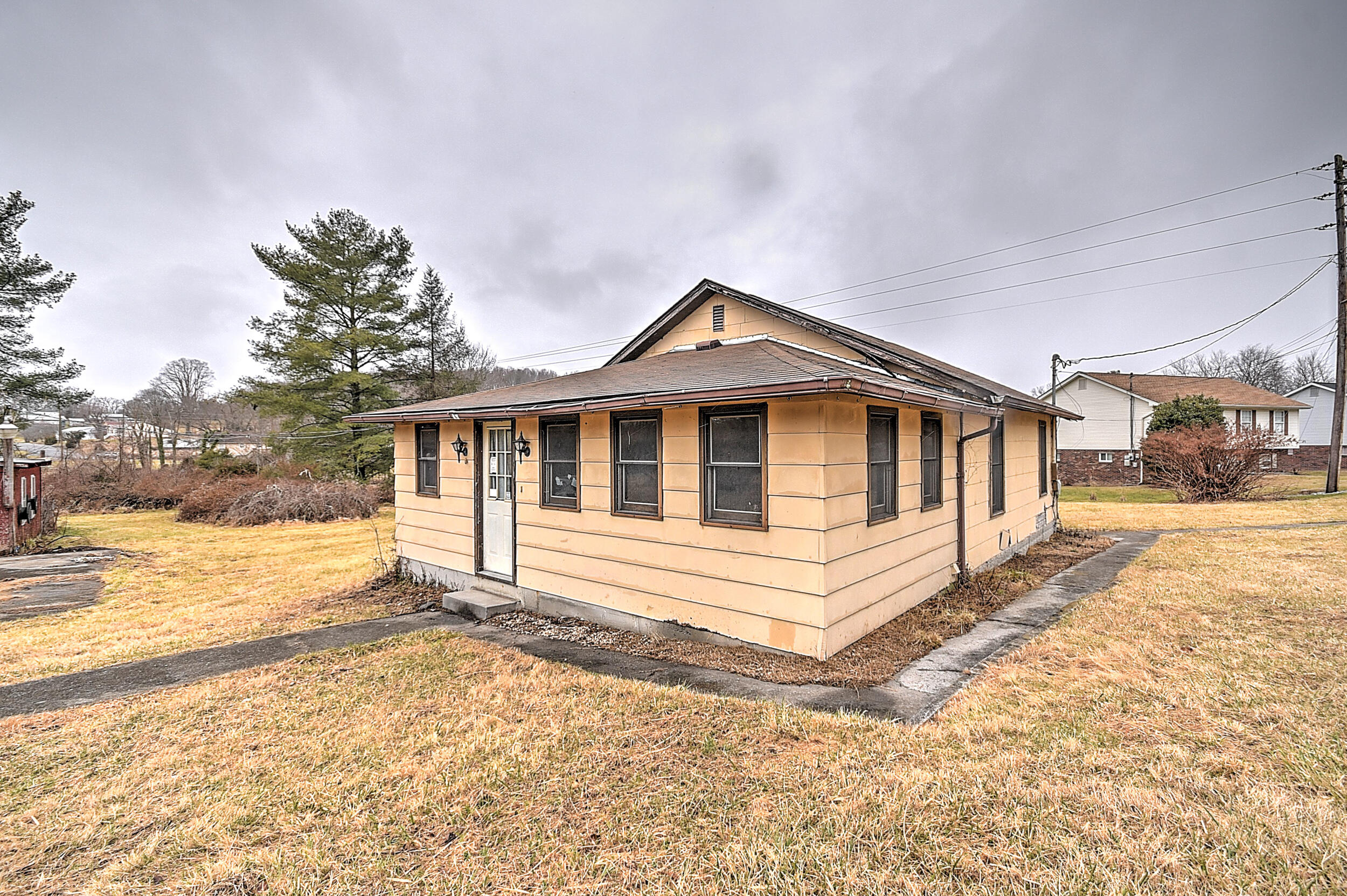 1239 Pendergrass Road Bristol, VA 24201 - Photo 8 of 34 Pendregrass-9