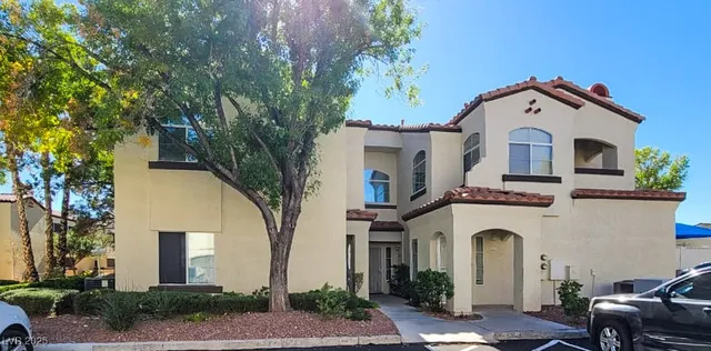 $1,375 | 2975 Bluegrass Lane, Unit 824, Henderson, NV 89074
