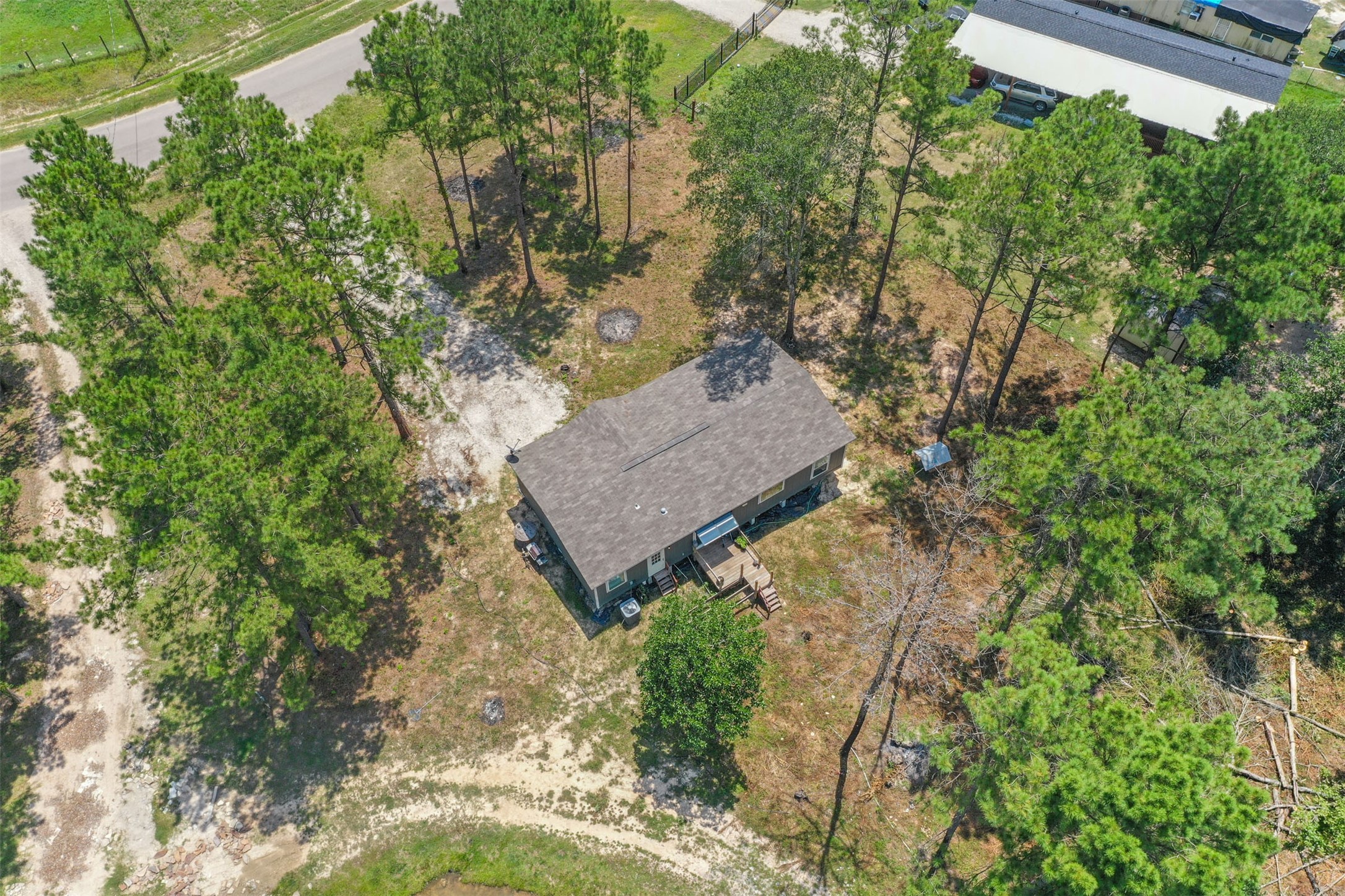 404 County Road 3295 Cleveland, TX 77327 - Photo 32 of 45