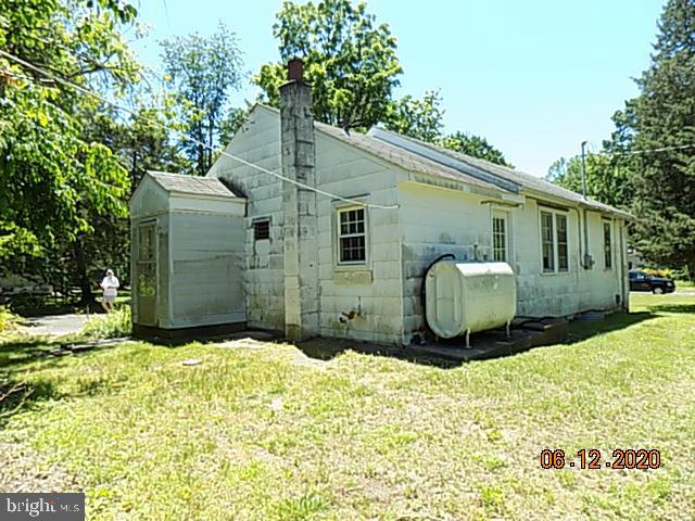 28 Spring Garden Street Lindenwold, NJ 08021 - Photo 4 of 26