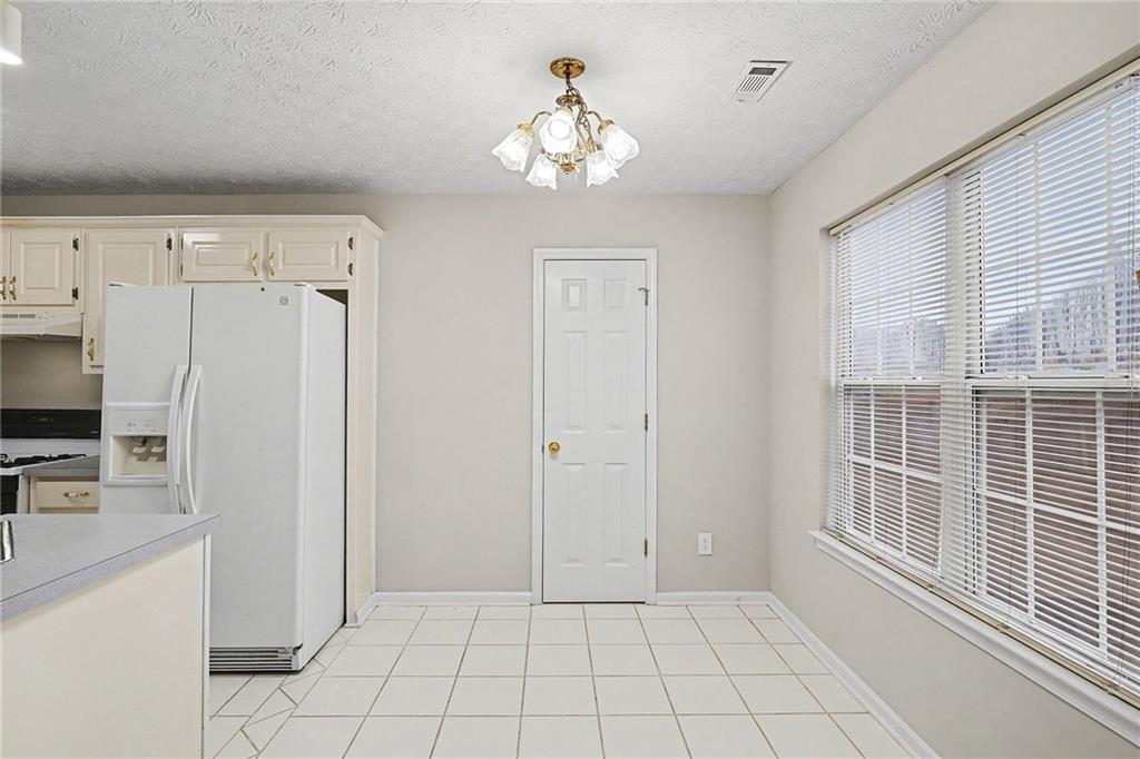 11790 Spring Lake Way Fayetteville, GA 30215 - Photo 11 of 31