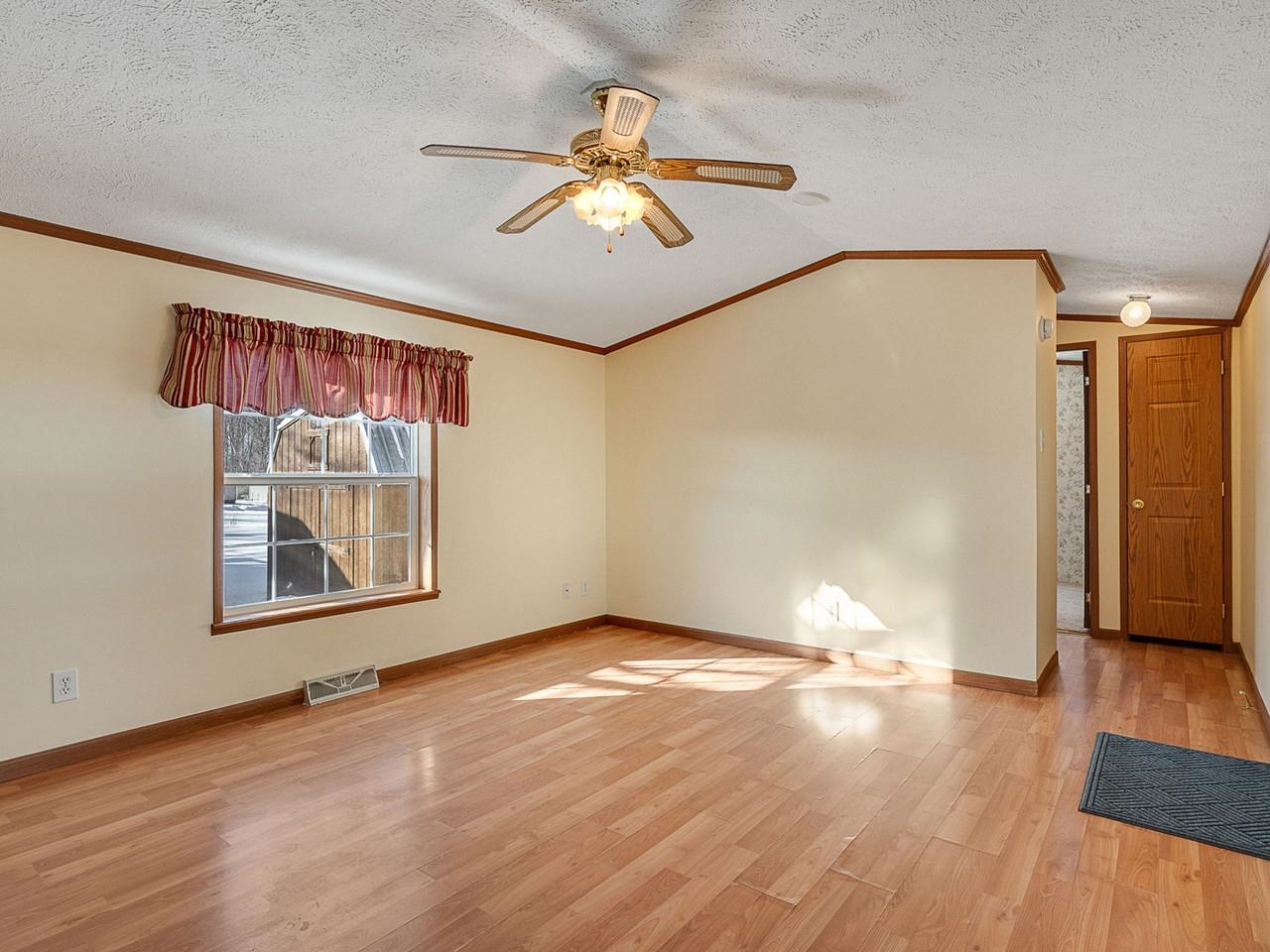 40 High Manor Park Waltham, VT 05491 - Photo 8 of 36