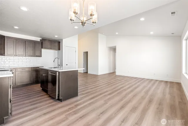 $343,850 | 312 Montana Street, Moses Lake, WA 98837