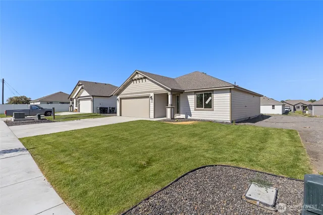 $343,850 | 312 Montana Street, Moses Lake, WA 98837