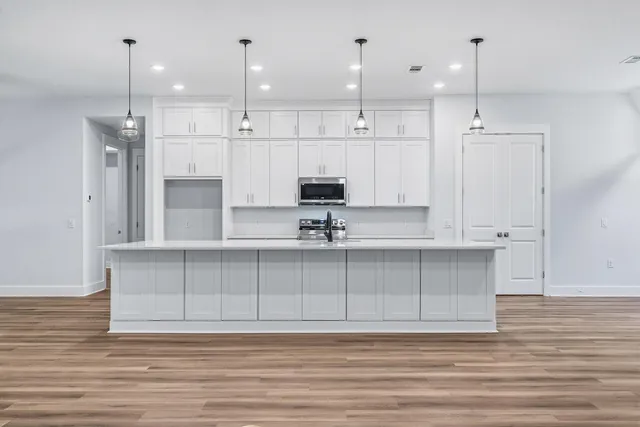 $689,900 | 7179 Freedom Court, Navarre, FL 32566