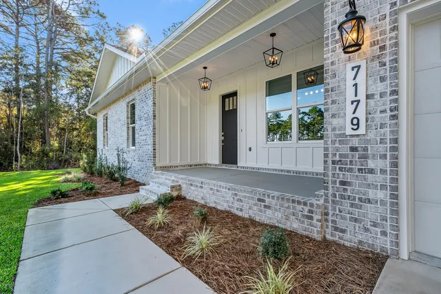 $689,900 | 7179 Freedom Court, Navarre, FL 32566