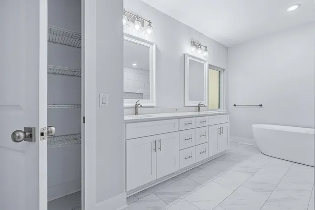 $689,900 | 7179 Freedom Court, Navarre, FL 32566