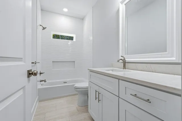 $689,900 | 7179 Freedom Court, Navarre, FL 32566