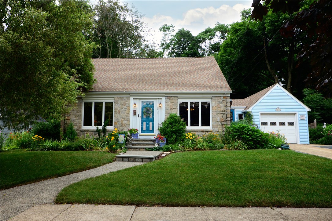 151 Audubon Road Warwick, RI 02888 - Photo 2 of 21