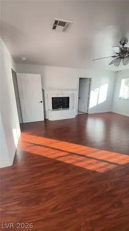 $2,800 | 9428 Salt Water Court, Las Vegas, NV 89117