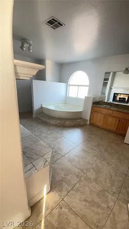 $2,800 | 9428 Salt Water Court, Las Vegas, NV 89117
