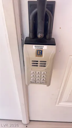 $2,800 | 9428 Salt Water Court, Las Vegas, NV 89117