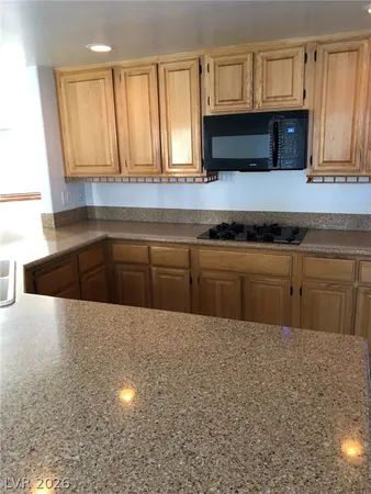 $2,800 | 9428 Salt Water Court, Las Vegas, NV 89117