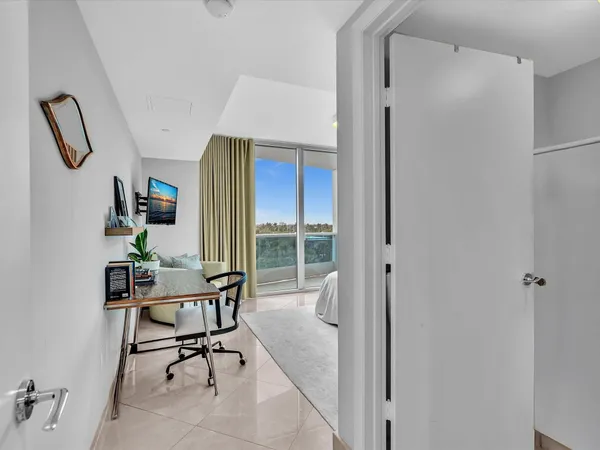 $2,095,000 | 1600 South Ocean Boulevard, Unit 403, Pompano Beach, FL 33062