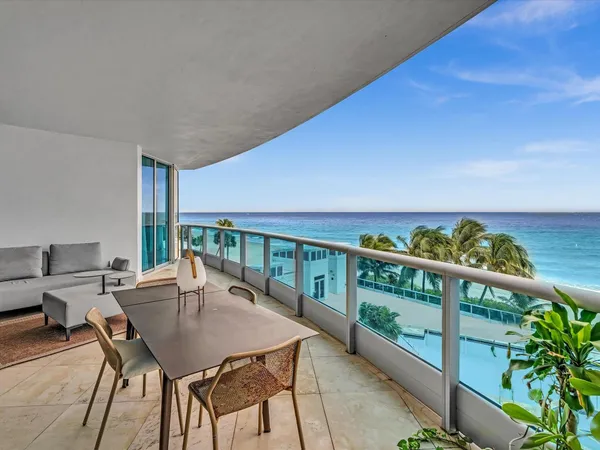 $2,095,000 | 1600 South Ocean Boulevard, Unit 403, Pompano Beach, FL 33062