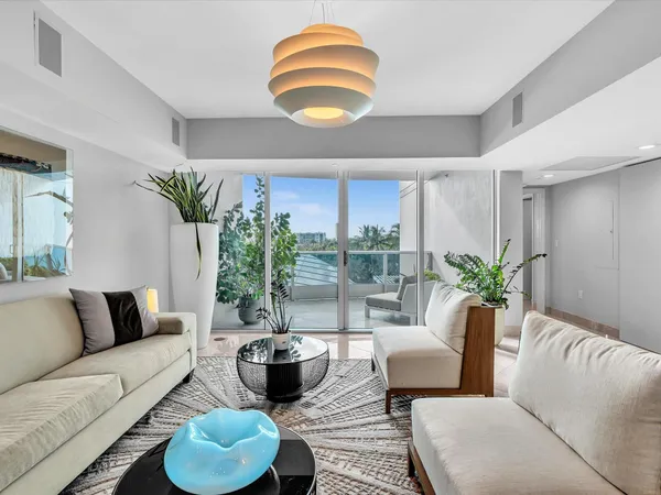 $2,095,000 | 1600 South Ocean Boulevard, Unit 403, Pompano Beach, FL 33062