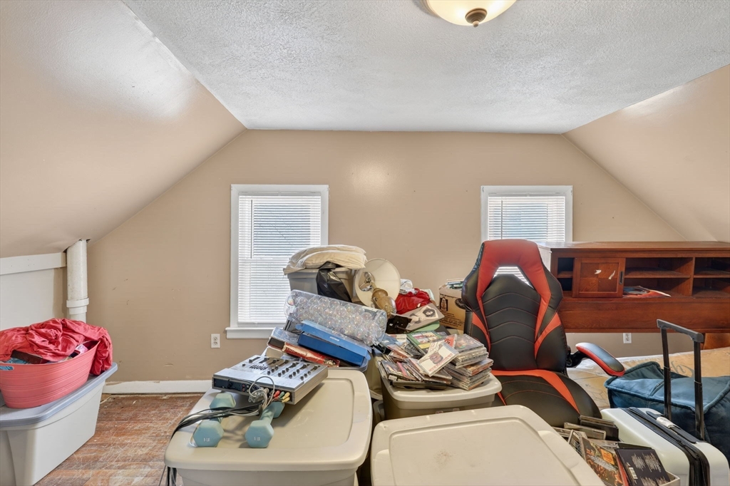 12 Cottage Place Boston, MA 02136 - Photo 16 of 28