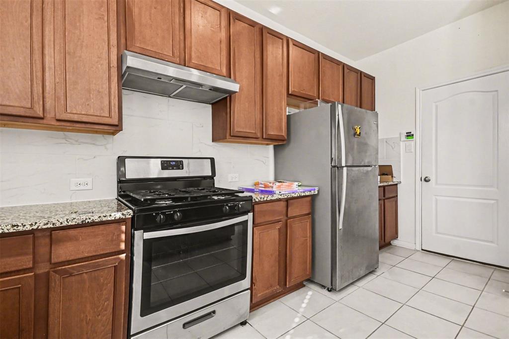 7218 Bakersfield Court Rosharon, TX 77583 - Photo 12 of 27