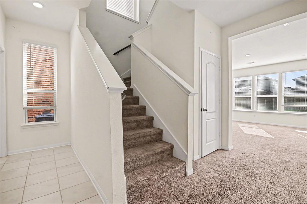 7218 Bakersfield Court Rosharon, TX 77583 - Photo 6 of 27