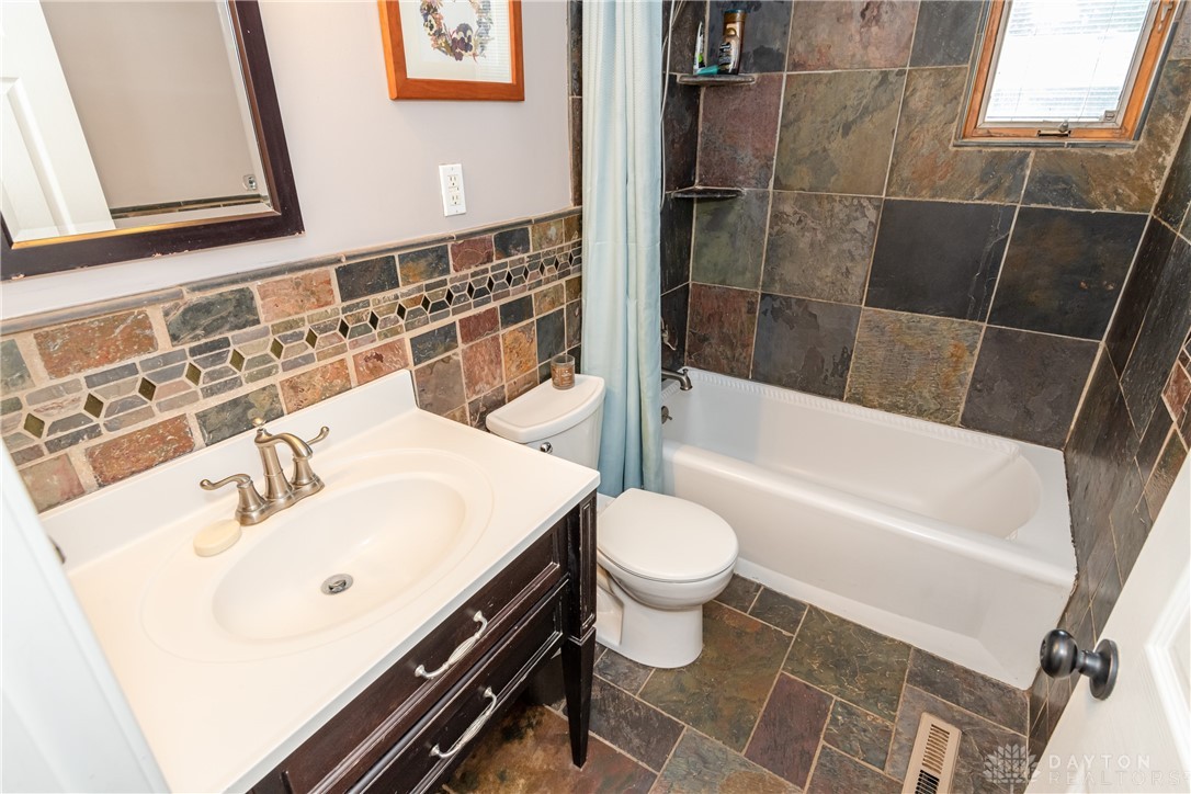 2530 East Stroop Road Kettering, OH 45440 - Photo 30 of 52 Gallery Image 30