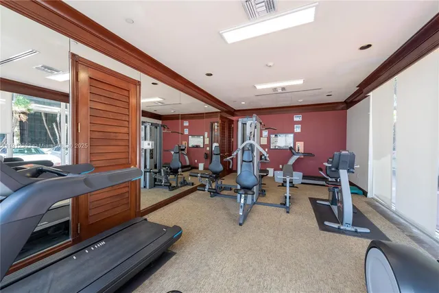 $1,290,000 | 8925 Collins Avenue, Unit 11C, Surfside, FL 33154