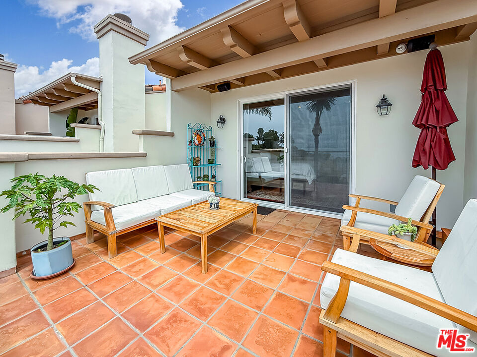6416 Lunita Road, Unit 108 Malibu, CA 90265 - Photo 30 of 38