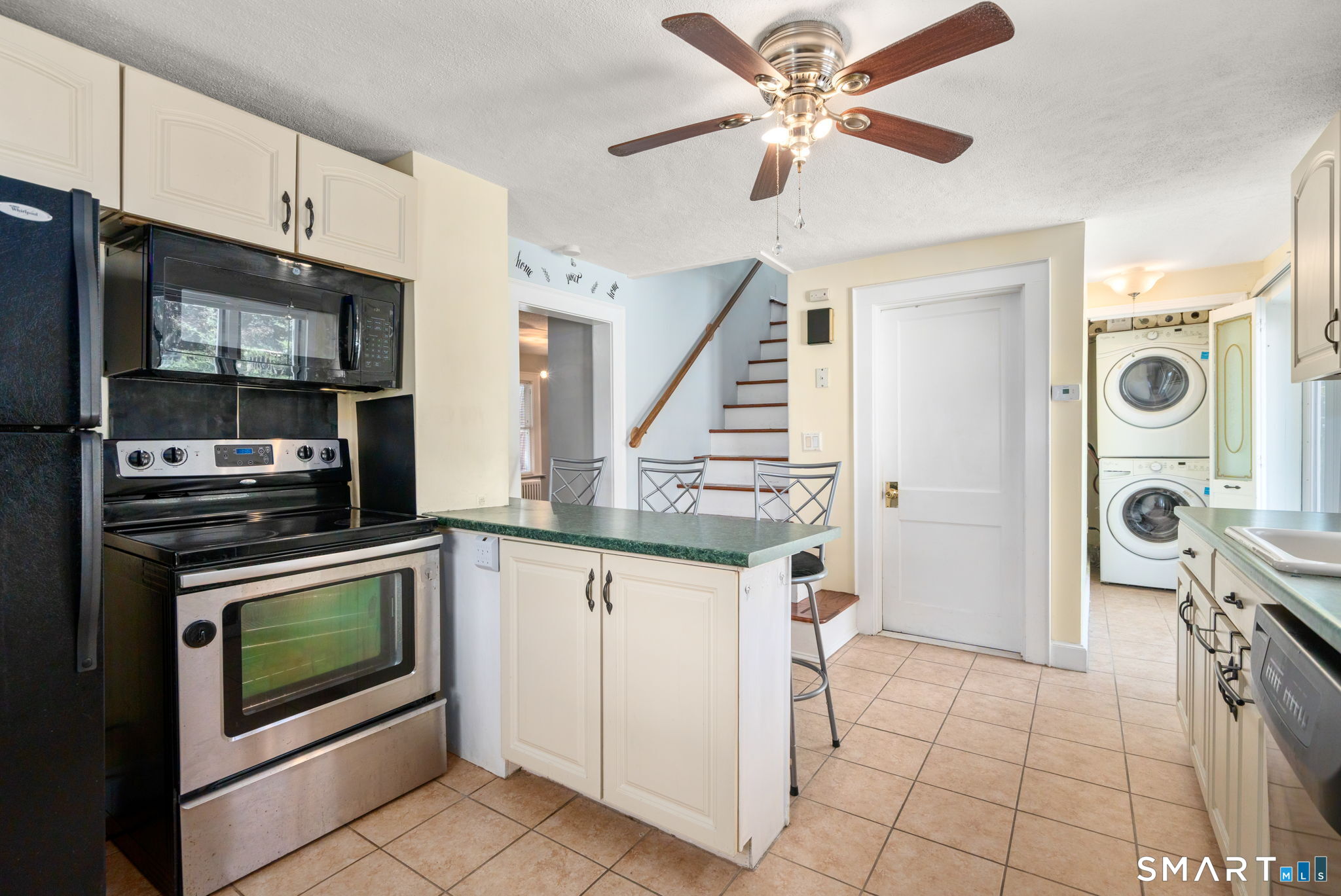 85 Amherst Street Wethersfield, CT 06109 - Photo 13 of 31 Gallery Image 13