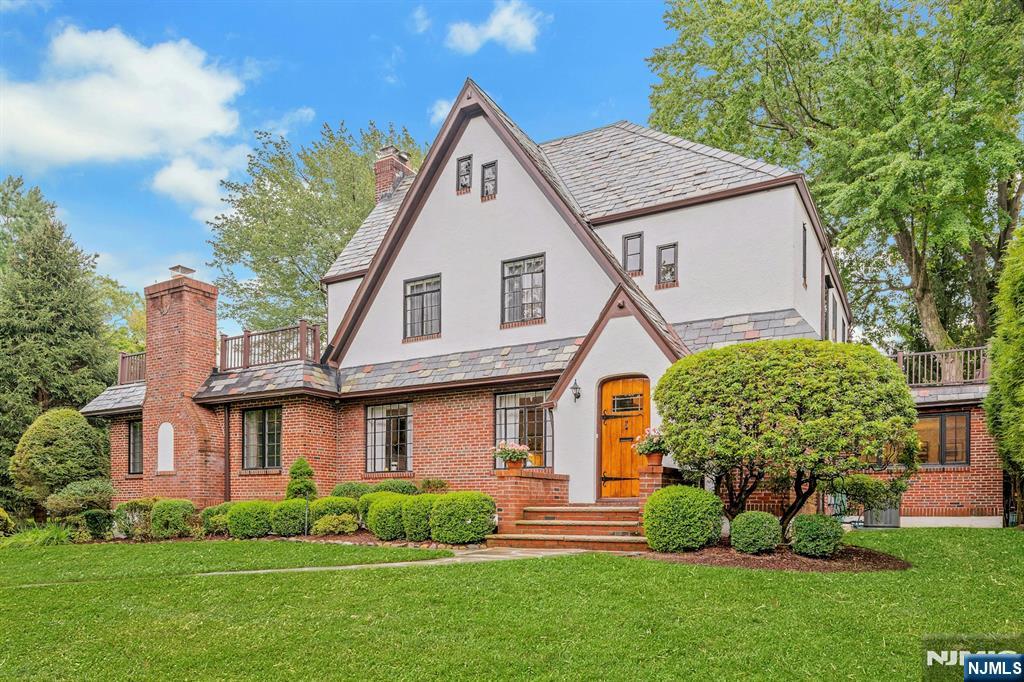 100 Norma Road Harrington Park, NJ 07640 - Photo 44 of 44 Gallery Image 44