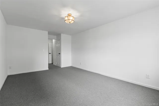 $3,150 | 740 East Broadway, Unit 3E, Long Beach, NY 11561