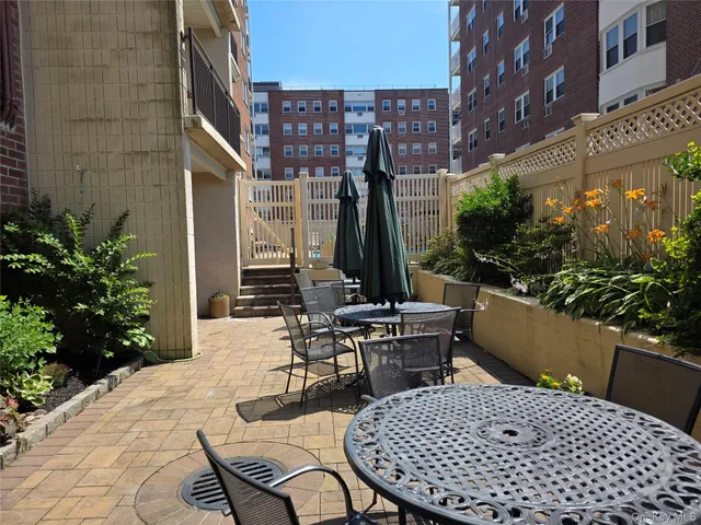 $3,150 | 740 East Broadway, Unit 3E, Long Beach, NY 11561