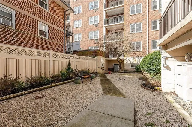 $3,150 | 740 East Broadway, Unit 3E, Long Beach, NY 11561