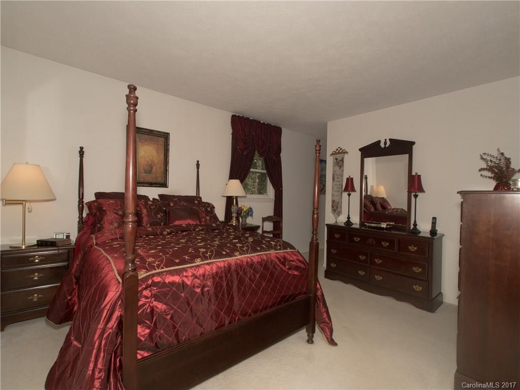 228 Fallen Timber Road Hendersonville, NC 28791 - Photo 13 of 24 Gallery Image 13