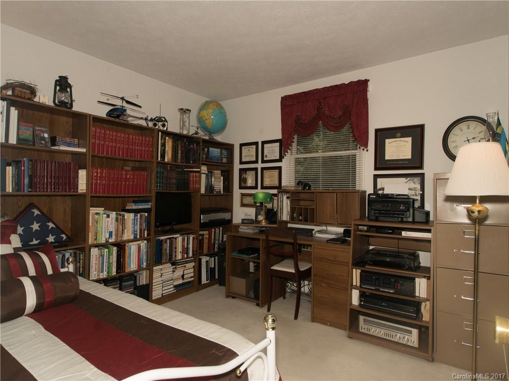 228 Fallen Timber Road Hendersonville, NC 28791 - Photo 17 of 24 Gallery Image 17