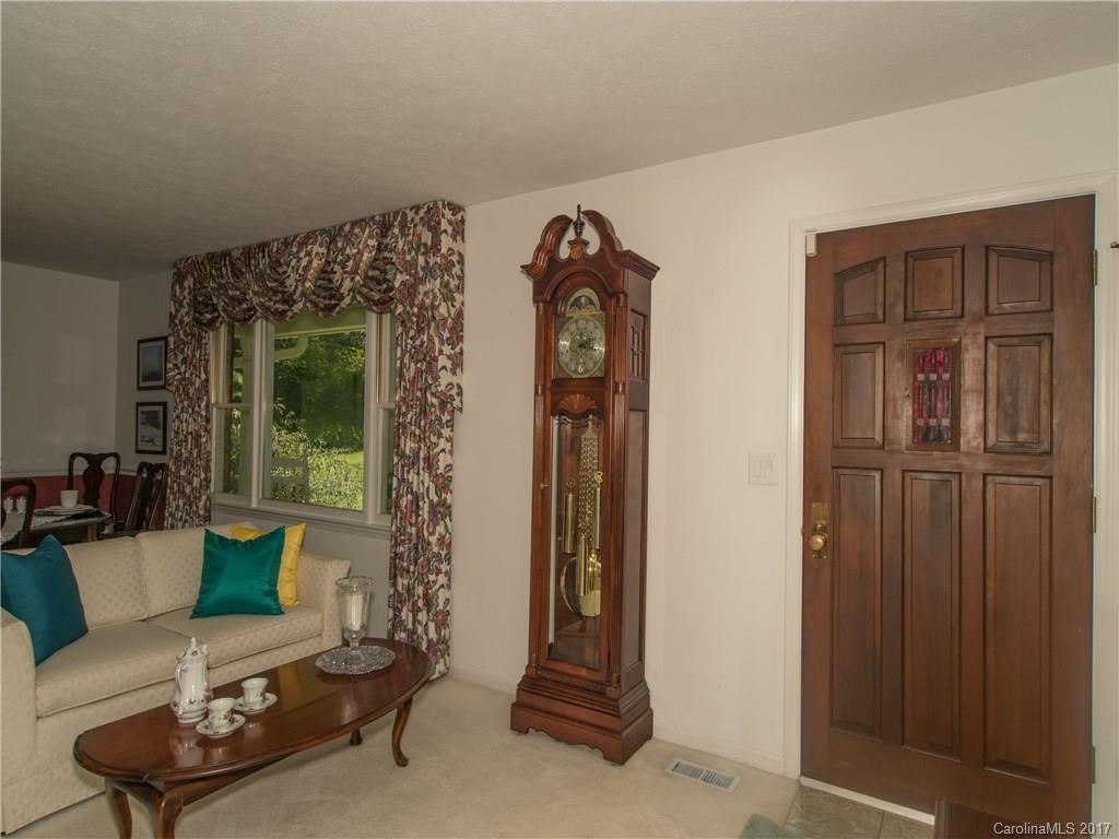 228 Fallen Timber Road Hendersonville, NC 28791 - Photo 4 of 24 Gallery Image 4