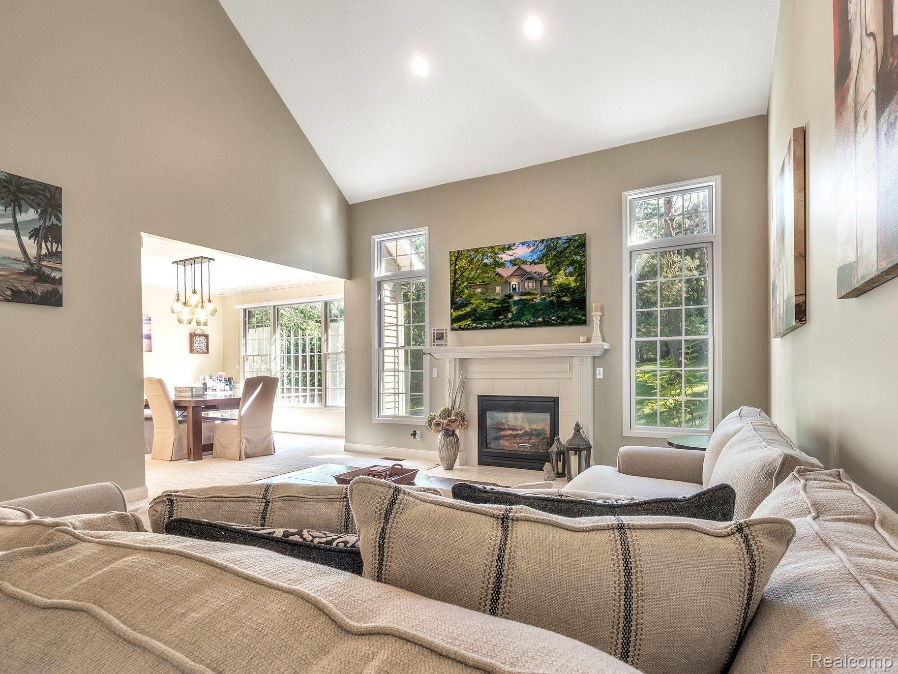 112 Jayne Road Fenton, MI 48430 - Photo 10 of 60 Gallery Image 10