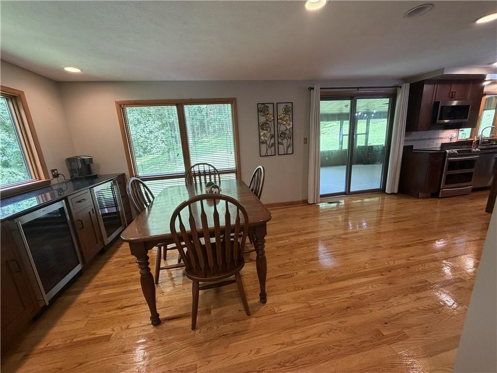 4900 Cole Road Murrysville, PA 15668 - Photo 15 of 44 Bar Area Kitchen/Living Room
