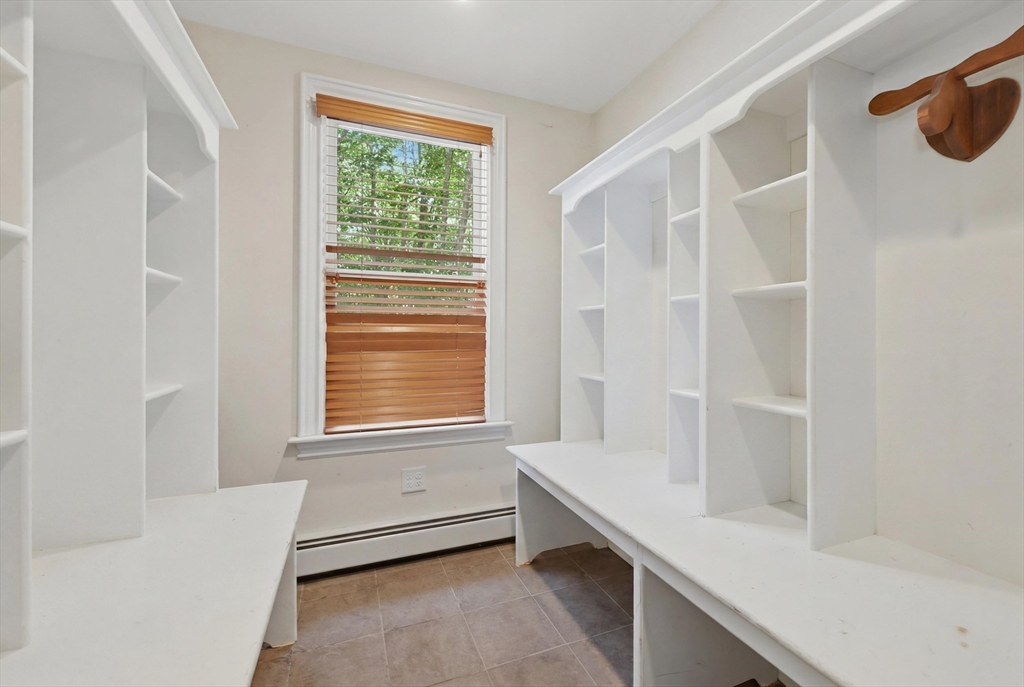 39 Beacon Street Amesbury, MA 01913 - Photo 36 of 41