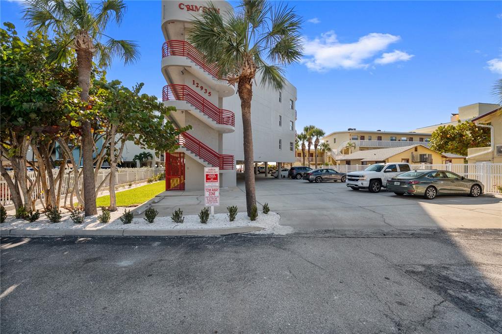 12935 Gulf Lane, Unit 304 Madeira Beach, FL 33708 - Photo 41 of 61