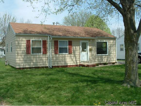 11 Todd Lane Springfield, IL 62702 - Photo 1 of 8 Gallery Image 1