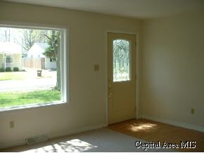 11 Todd Lane Springfield, IL 62702 - Photo 3 of 8 Gallery Image 3