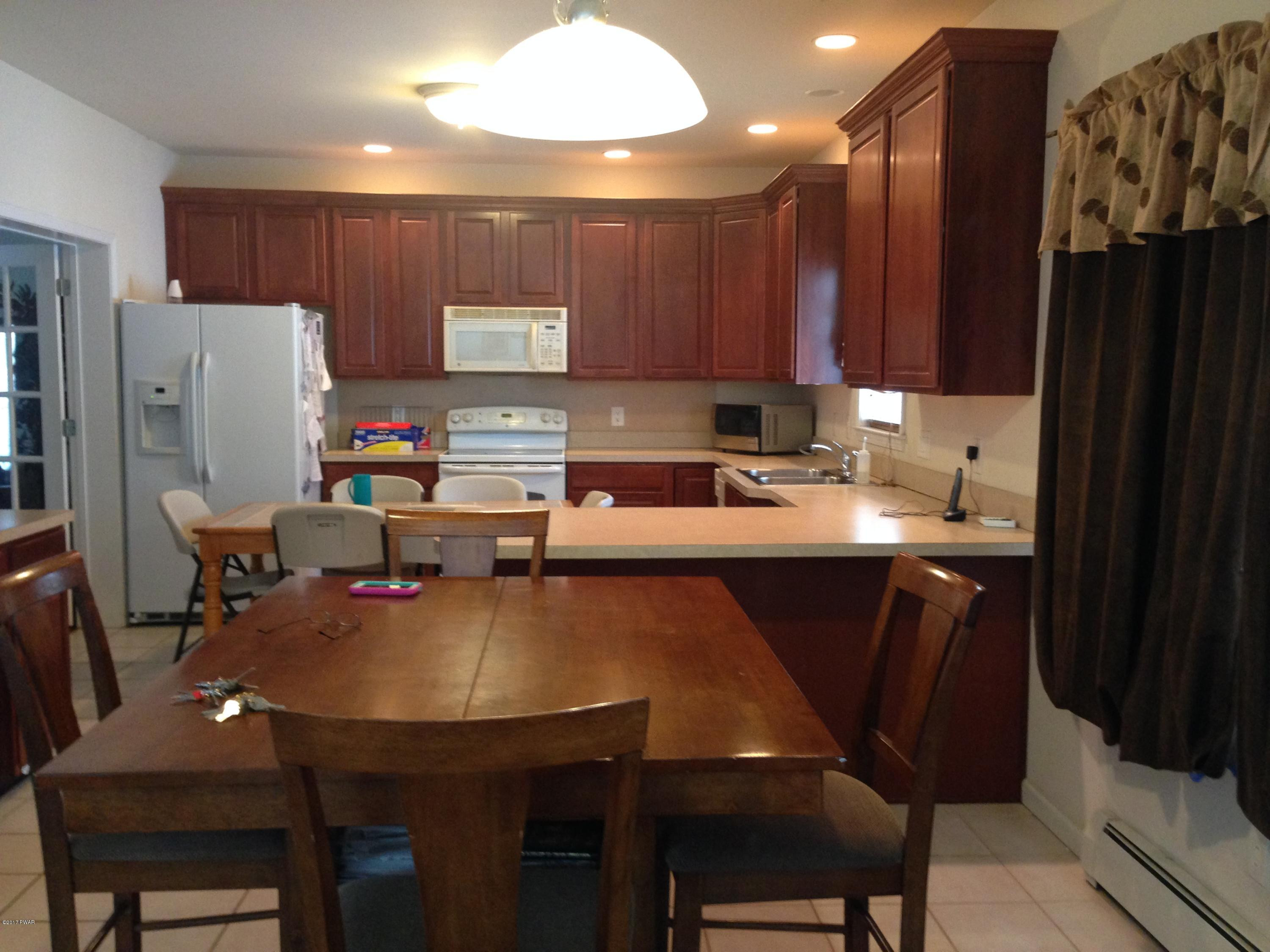 5617 Decker Road Bushkill, PA 18324 - Photo 12 of 34
