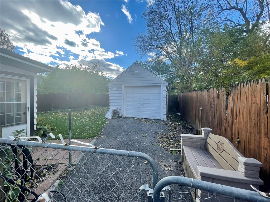 61 Northaven Terrace Rochester, NY 14621 - Photo 19 of 28