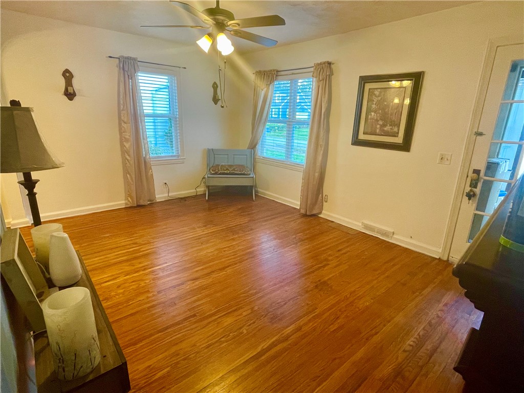 61 Northaven Terrace Rochester, NY 14621 - Photo 9 of 28